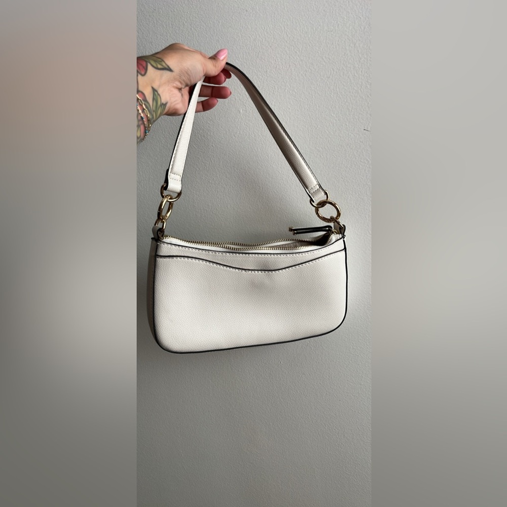 White Shoulder Bag